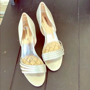 Like New Alfani Heels